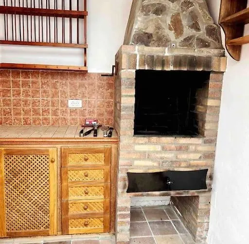 Lujosa Con Piscina Privada Villa
